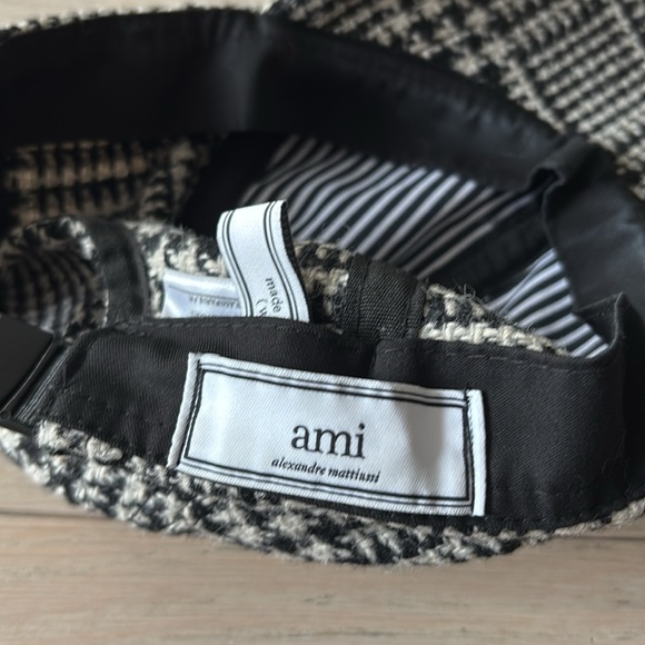 AMI Alexandre Mattiussi Wool Cap - Picture 4 of 5